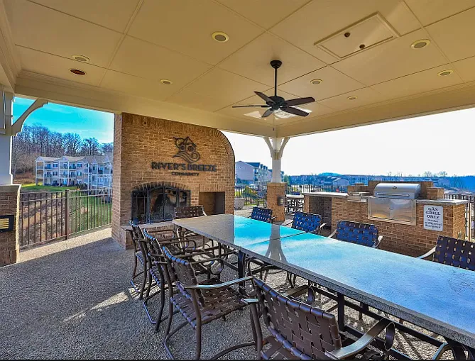 257 Skyview Ct — Photo 20