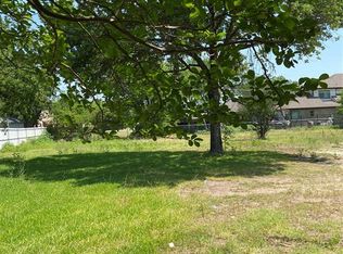313 Travis St, Roanoke, TX 76262