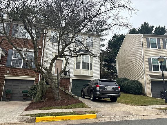 3rd image of 5844 Wye Oak Commons Ct
