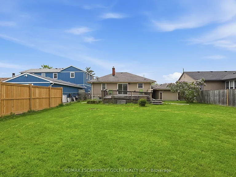 602 Geneva St — Photo 31