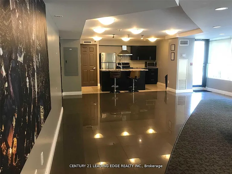 18 Valley Woods Rd #Penthouse 204-204 — Photo 22