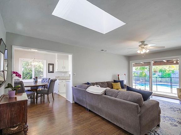 5th image of 6583 Delfern St