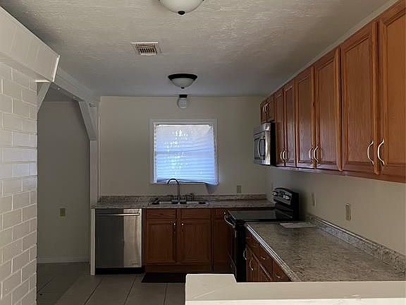 5th image of 4115 Tidewater Dr