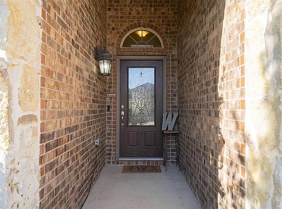 3rd image of 3716 Hazelhurst Dr