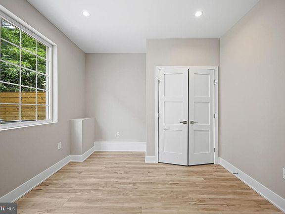 4th image of 167 W Susquehanna Ave #4