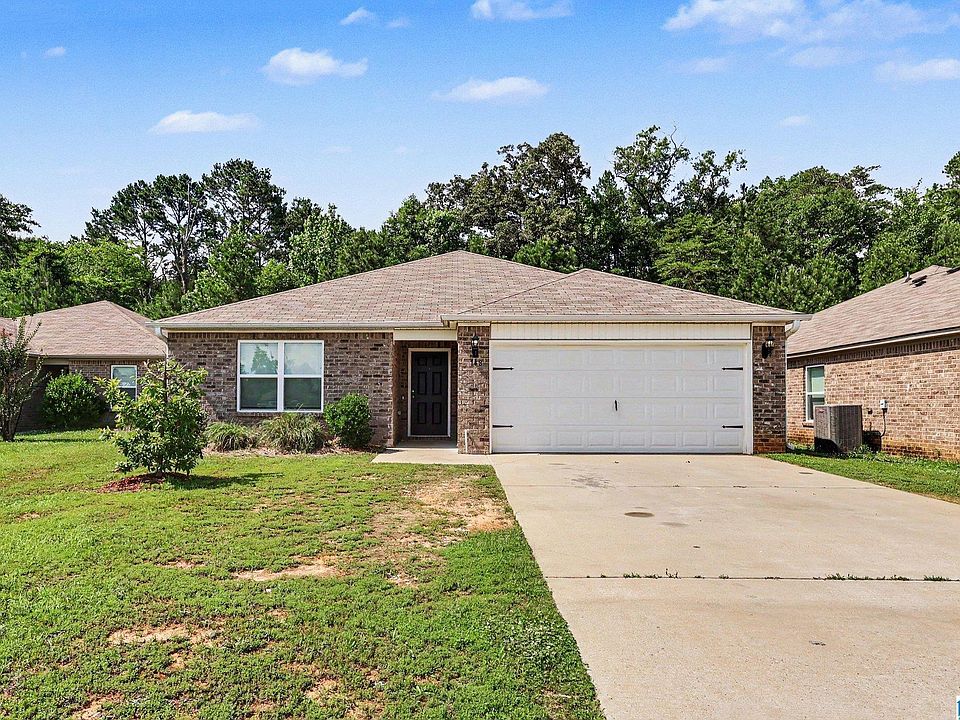 1st image of 748 The Heights Ln