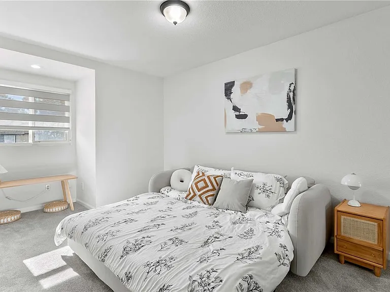 11022 Alonda Ct — Photo 16