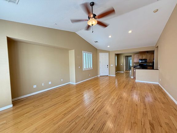 2nd image of 1057 Ambrosia Dr