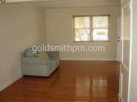 5th image of 100 Lewis Dr Unit 18D
