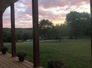 1028 Camp Austin Rd, Oakdale, TN 37829