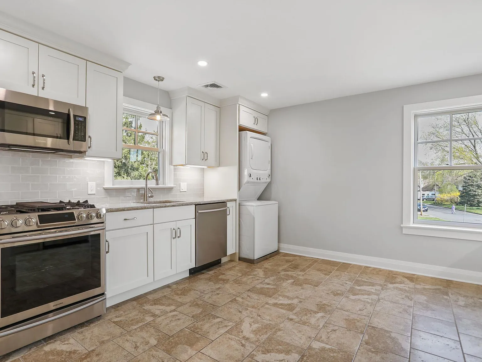 1 bed, 675 sqft, $2,150 — Photo 1