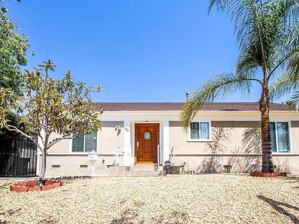 1st image of 985 Verdugo Circle Dr
