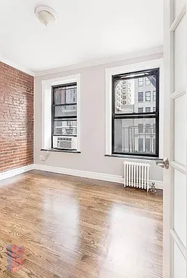 Rented by Century 21 Premier  | media 8