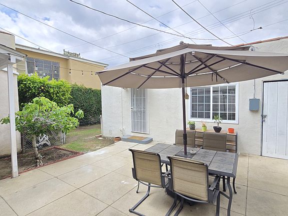 3rd image of 1041 N Edinburgh Ave #1-2