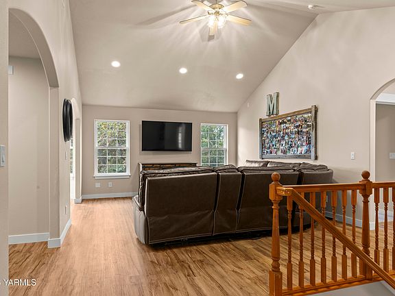 4th image of 3400 Naches Tieton Rd