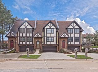 3512 Turnbury Rd, Beachwood, OH 44122