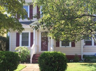 70 Dixon St, Bridgeport, CT 06604