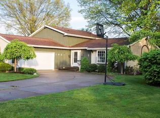 102 E 20th St, Dover, OH 44622