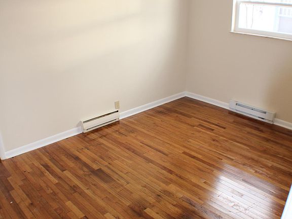 5th image of 222 N Greenwood Ave APT 1