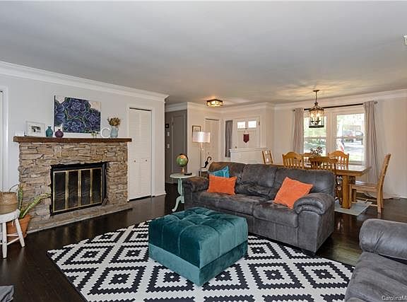 5th image of 120 Echo Dr