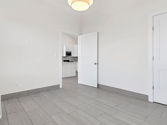 2nd image of 18-20 4th Ave #102