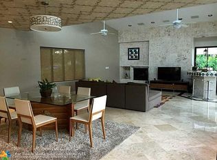 5935 Chapman Field Dr, Pinecrest, FL 33156