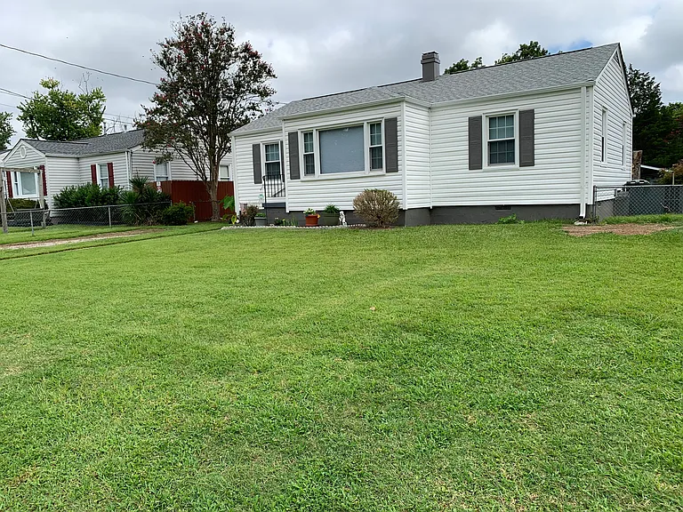 631 Willow Dr — Photo 21