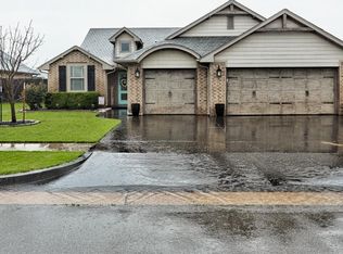 16709 Monroe Dr, Edmond, OK 73012