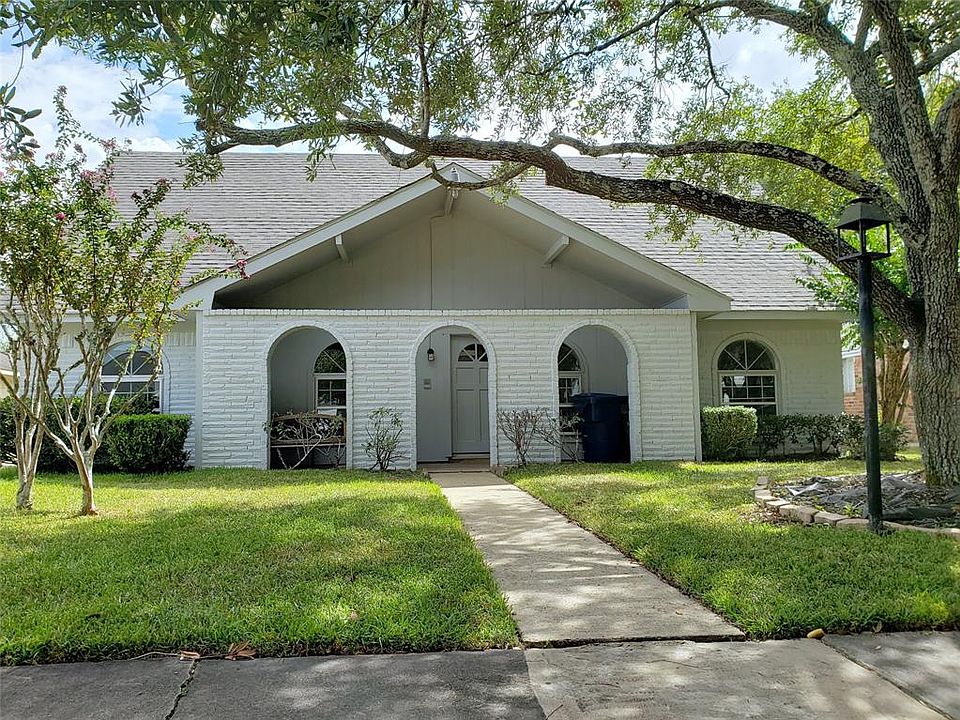 1st image of 3119 Apple Dr
