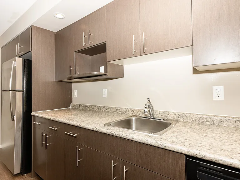 2331 Pembina Hwy — Photo 6