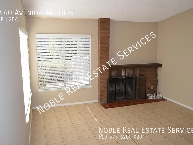 8440 Avenida Angulia — Photo 20