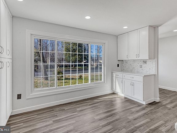 3rd image of 12107 Park Shore Ct