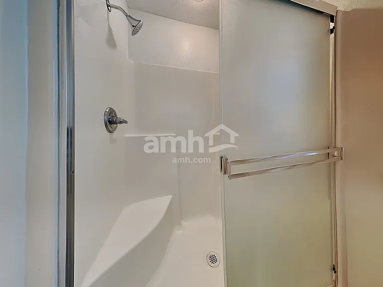 10111 NE 28th Pl — Photo 12