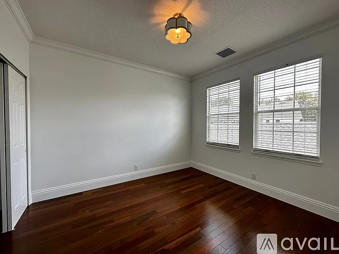407 Iris St — Photo 74