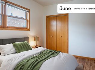 1446 N Campbell Ave #B, Chicago, IL 60622