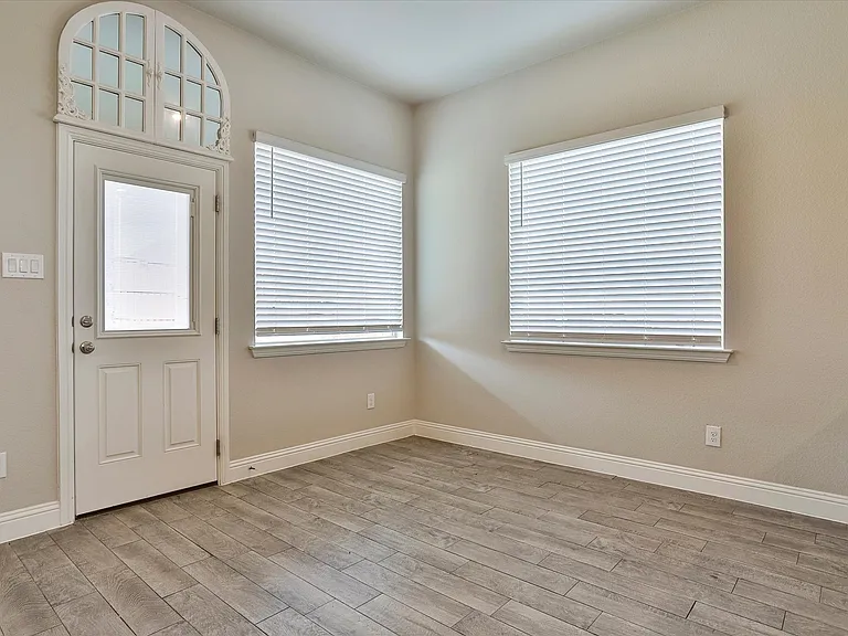 253 Gill Point Ln — Photo 14