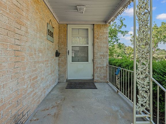 5th image of 631 Eastwood Ave