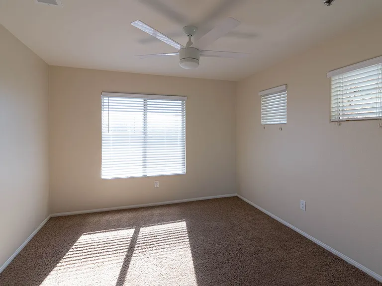 Santa Fe Apartments II — Photo 73