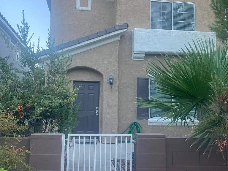 10024 Via Toro Ave — Photo 16