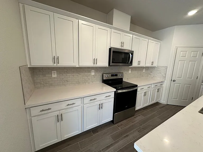 1781 Haines Ave — Photo 4