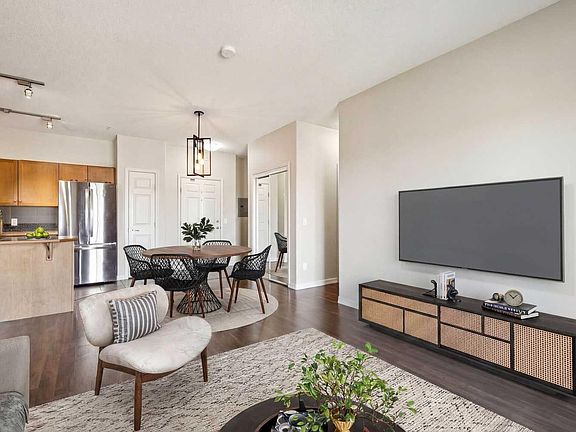 3rd image of 92 Crystal Shores Rd #4309