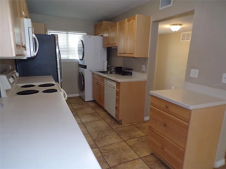 150 Harborside Ave #133 — Photo 11