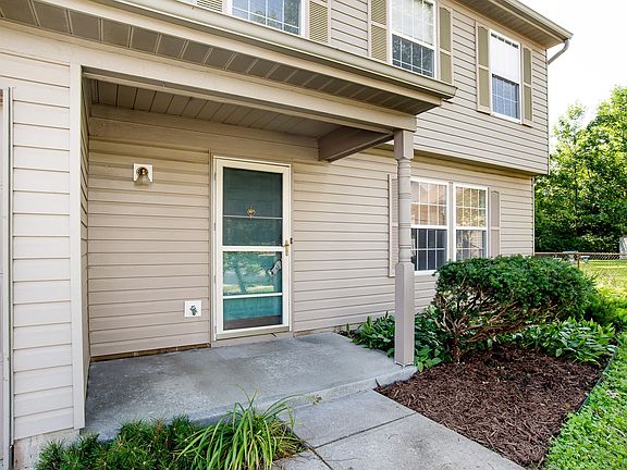 4th image of 6057 King Lear Dr