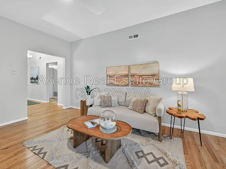 5559 Pershing Ave #1F — Photo 10