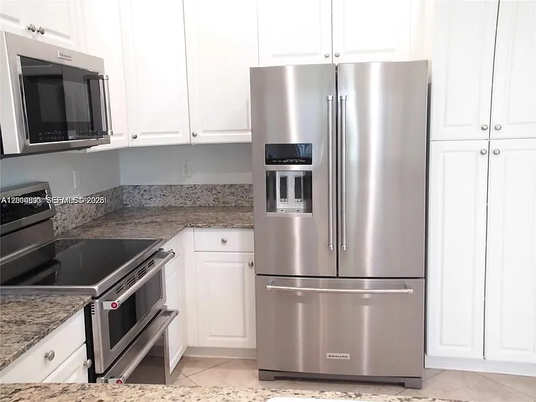 3371 Lakeside Dr #27 — Photo 13
