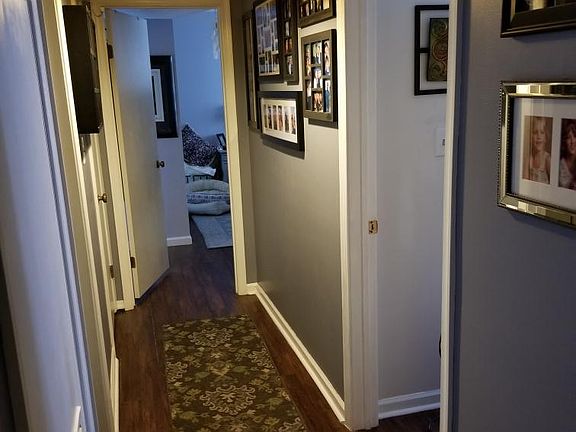2nd image of 616 Shoreham Ct APT 204