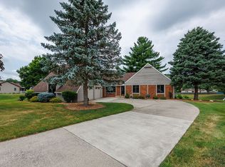 1764 Iroquois Ct, Defiance, OH 43512