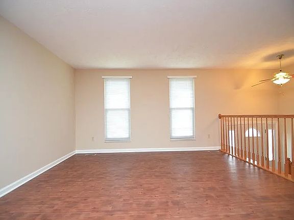 2nd image of 7696 Devonwood Dr