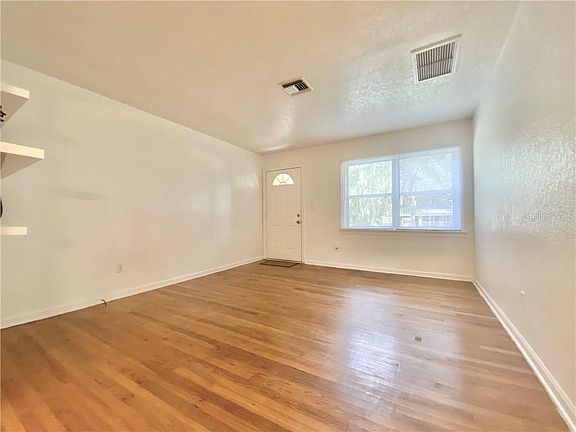 3rd image of 1325 E 24th St