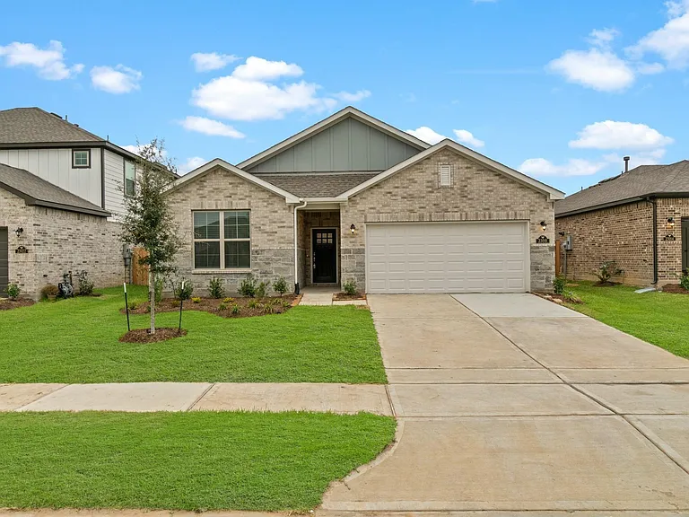 23018 Forebear Dr — Photo 1